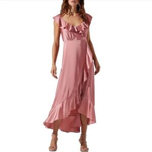 ASTR The Label Wilshire Ruffle Open Back Midi Dress